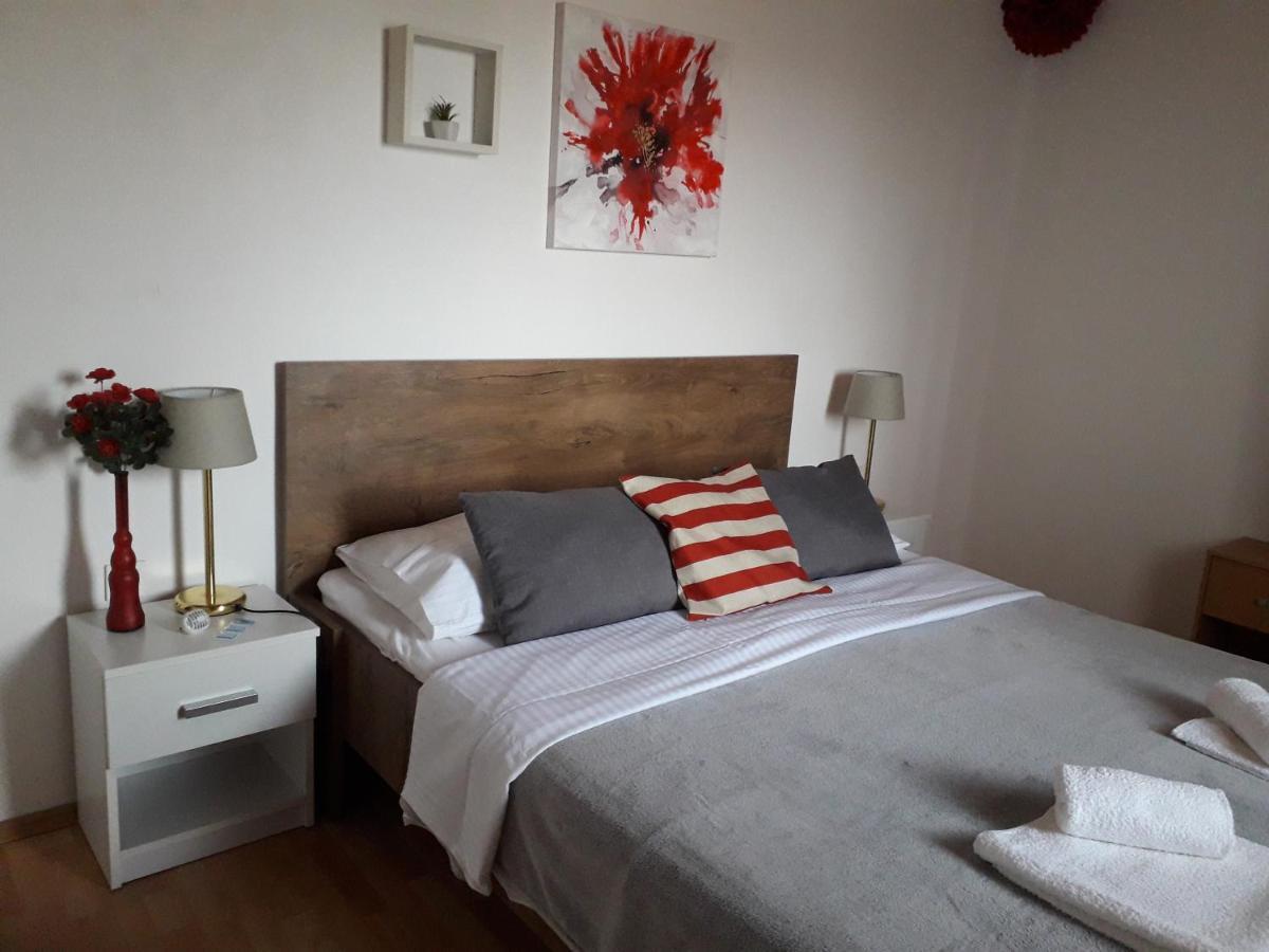 Apartman "Rosa" Vodice Zewnętrze zdjęcie
